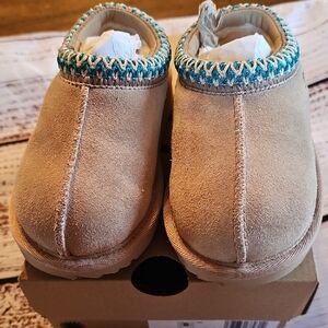 UGG T TASMAN II TODDLER GIRL SLIPPERS SIZE 8 LIKE NEW
